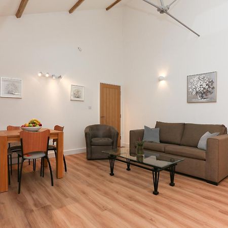 Strawberry Line, Apartment 2 Wells Dış mekan fotoğraf