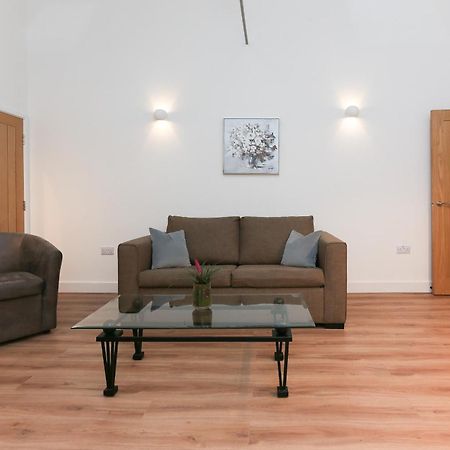 Strawberry Line, Apartment 2 Wells Dış mekan fotoğraf